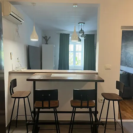 Main Street Apartman